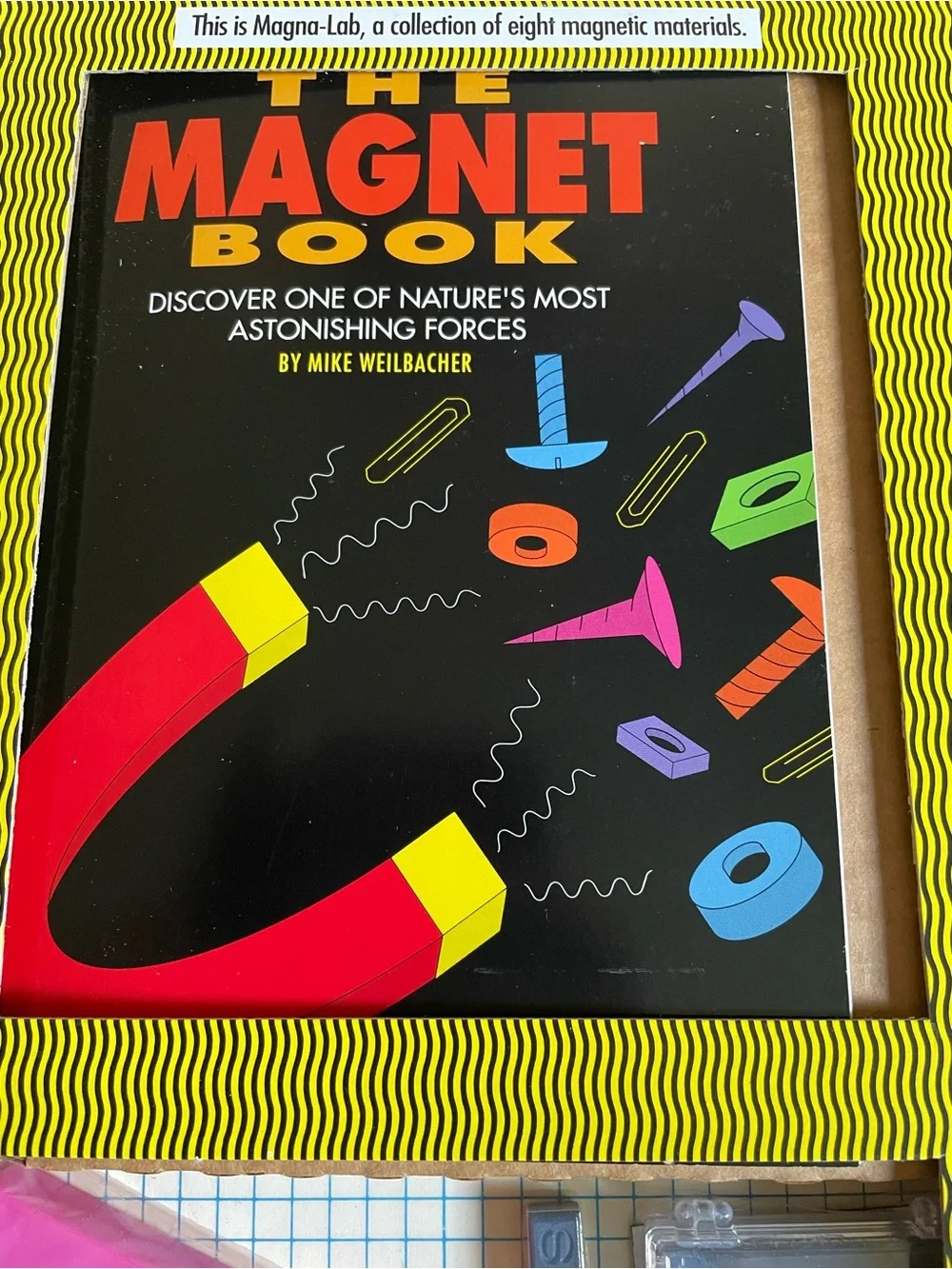 The Magnetism Exploration Kit The Magnet Book Magna-Lab & Instructions Box Wear